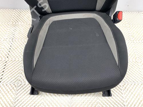 Right front seat FIAT TIPO Hatchback (356_, 357_) 1.4 (356HXA1B, 357) | BP39352627C16 - Image 3