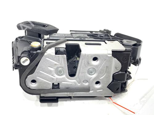 rear-left-lock-vw-golf-viii-cd1-da1-2019-39293761 main image