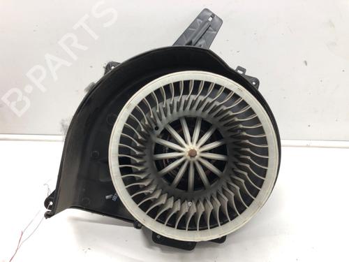 Used Heater blower motor Heater blower motor SKODA RAPID (NH3, NK3, NK6) 1.6 TDI (90 hp) 39275196 39275196