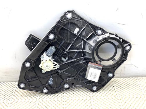 BP39329178C24 main image