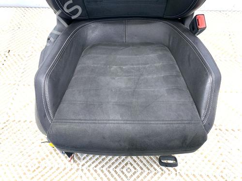 Right front seat VW CC B7 (358) 2.0 TDI 4motion | BP39351687C16 - Image 3