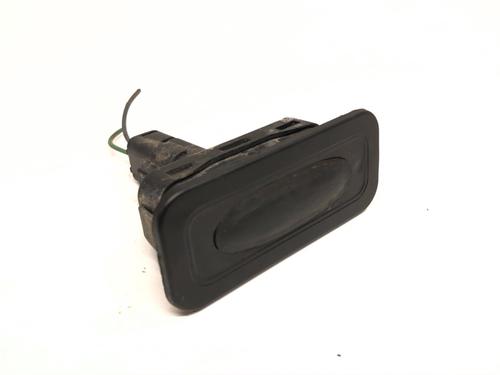 Used Tailgate handle Tailgate handle RENAULT MEGANE III Grandtour (KZ0/1) 1.6 16V (KZ0U, KZ1B, KZ1U) (110 hp) 39314446 39314446