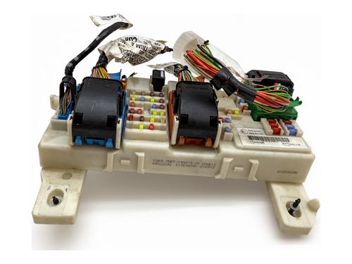 caixa-de-fusiveis-ford-kuga-i-2008-2009-2010-2011-2012-39357245 main image