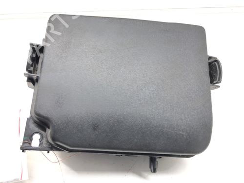 Used Fuse box Fuse box 39272368 39272368