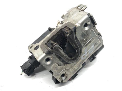 front-right-lock-dacia-duster-hs_-2010-2011-2012-2013-2014-2015-2016-2017-2018-39325225 main image
