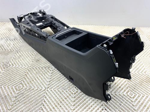 Middle console AUDI Q5 (FYB, FYG) 40 TDI quattro | BP39298546I22 - Image 3