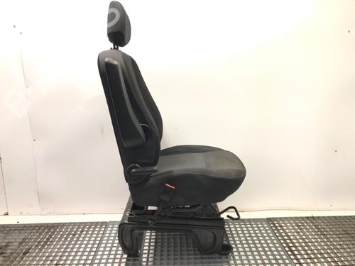 Left front seat RENAULT MASTER III Bus (JV) 2.3 dCi 165 FWD (JV0P, JV0U) | BP39316042C15 - Image 4