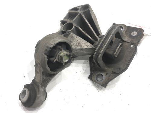 Used Engine mount Engine mount 39298971 39298971