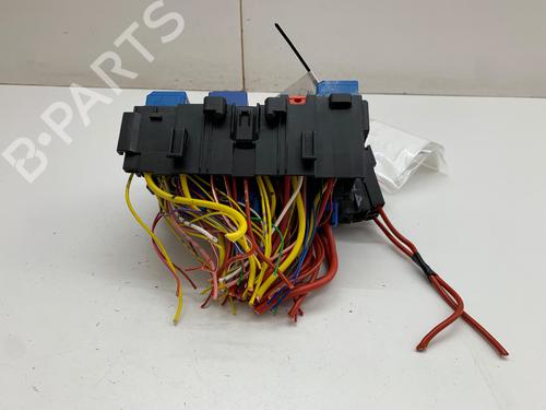 Fuse box RENAULT CLIO V (B7_) 1.0 LPG (B7MT) | BP39704004E1 - Image 2
