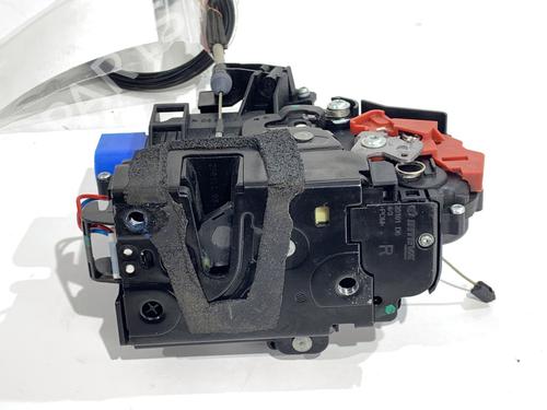 rear-right-lock-vw-phaeton-3d1-3d2-3d3-3d4-3d6-3d7-3d8-3d9-2002-2003-2004-2005-2006-2007-2008-2009-2010-2011-2012-2013-2014-2015-2016-39308452 main image