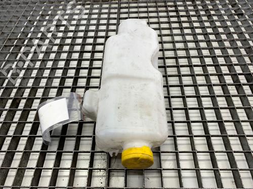 Used Windscreen washer tank Windscreen washer tank 39295462 39295462