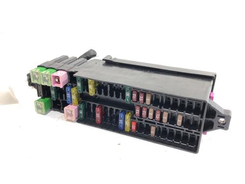 Used Fuse box Fuse box 39300024 39300024