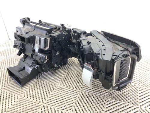 Heater matrix AUDI Q7 (4MB, 4MG, 4MQ) 3.0 TDI quattro | BP39285946M63 - Image 2