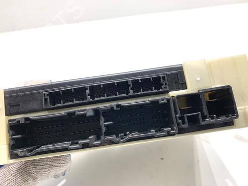 Electronic module TOYOTA COROLLA Saloon (_E21_) 1.8 VVTi Hybrid (ZWE211, MZEA12) | BP39306267M83 - Image 4