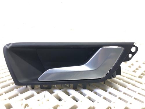 Used Front right interior door handle Front right interior door handle 39310590 39310590