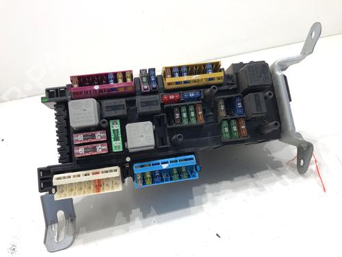 Used Fuse box Fuse box 39291123 39291123