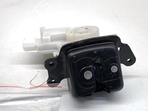 tailgate-lock-toyota-yaris-cross-mxp_-2020-39348648 main image