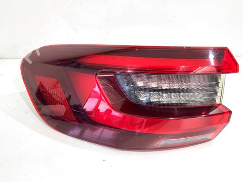 Used Left taillight Left taillight BMW X5 (G05, F95) xDrive 30 d (265 hp) 39330235 39330235