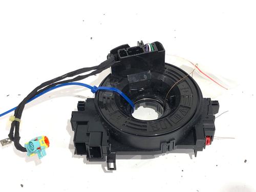 squib-airbag-toyota-corolla-estate-_e21_-2019-39293302 main image