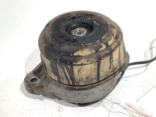 Used Engine mount Engine mount MERCEDES-BENZ GLK-CLASS (X204) 220 CDI (204.902) (170 hp) 39313205 39313205