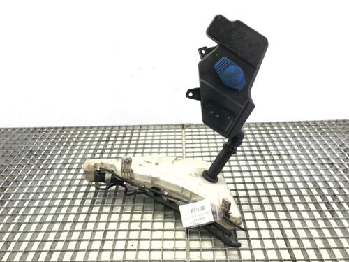windscreen-washer-tank-audi-a6-c7-avant-4g5-4gd-2011-2012-2013-2014-2015-2016-2017-2018-2019-39278091 main image