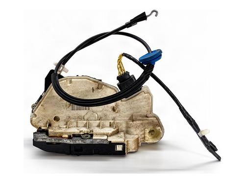front-left-lock-vw-scirocco-iii-137-138-2008-2009-2010-2011-2012-2013-2014-2015-2016-2017-2018-39367607 main image