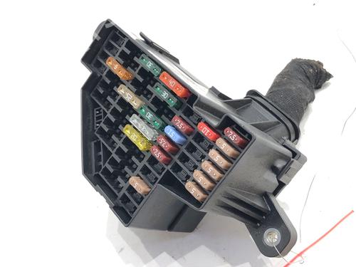 fuse-box-skoda-superb-ii-3t4-2008-2009-2010-2011-2012-2013-2014-2015-39278997 main image