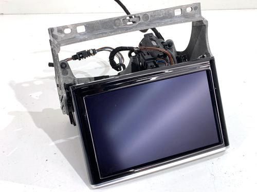 display-monitor-audi-a8-d4-4h2-4h8-4hc-4hl-2009-2010-2011-2012-2013-2014-2015-2016-2017-2018-2019-39342215 main image
