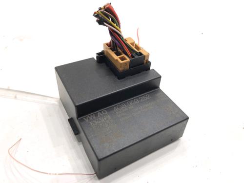 Used Electronic module Electronic module AUDI A7 Sportback (4GA, 4GF) RS7 quattro (560 hp) 39318400 39318400