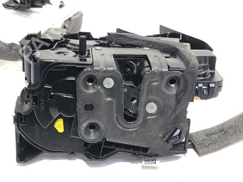 rear-right-lock-renault-megane-iv-saloon-2016-39302210 main image