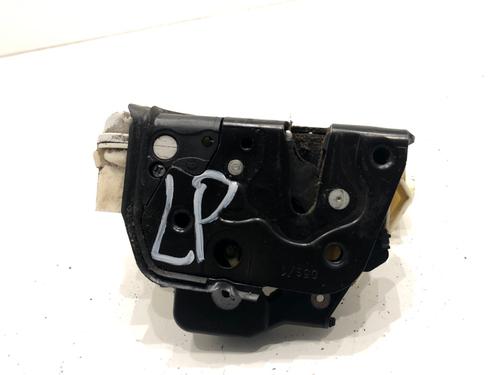 front-left-lock-audi-a4-b7-avant-8ed-2004-2005-2006-2007-2008-39291825 main image