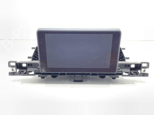 display-audi-a4-b9-avant-8w5-8wd-2015-39303873 main image