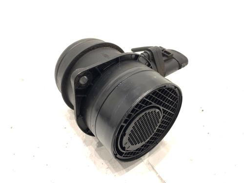 Mass air flow sensor VW PASSAT B6 Variant (3C5) 2.0 TDI | BP39298252M95 - Image 2