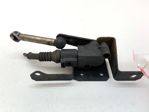Electronic sensor VW TOURAN (1T3) 2.0 TDI | BP39364205M84 - Image 2