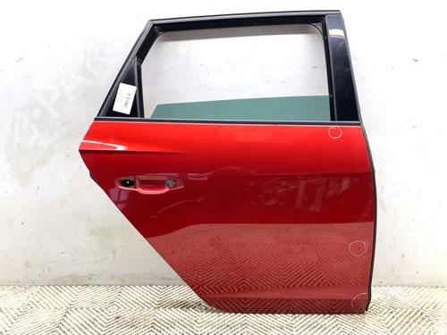 right-rear-door-seat-leon-st-5f8-2012-2013-2014-2015-2016-2017-2018-2019-2020-39300876 main image