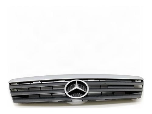 Used Grille Grille MERCEDES-BENZ A-CLASS (W168) A 140 (168.031, 168.131) (82 hp) 40457729 40457729