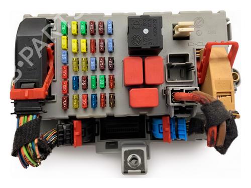 Used Fuse box Fuse box ALFA ROMEO 159 (939_) 1.9 JTDM 16V (939AXC1B, 939AXC12) (150 hp) 40522014 40522014