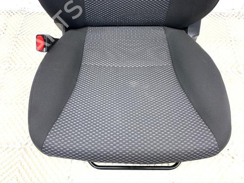 Left front seat SUZUKI VITARA (LY) 1.4 Hybrid (Mild Hybrid) (APK414) | BP39353927C15 - Image 3