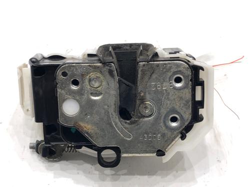 front-right-lock-fiat-qubo-225_-2008-39281133 main image