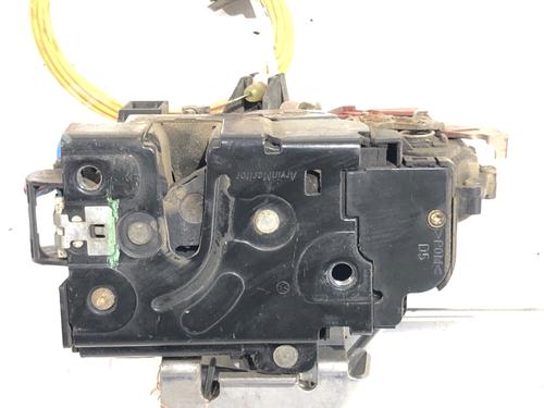 front-right-lock-audi-a3-8p1-2003-2004-2005-2006-2007-2008-2009-2010-2011-2012-2013-39297084 main image