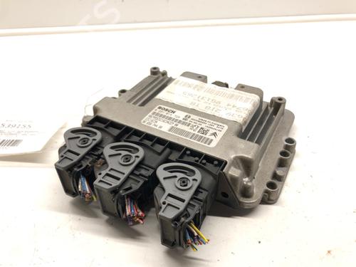 Used Engine control unit (ECU) Engine control unit (ECU) PEUGEOT 3008 I MPV (0U_) 1.6 HDi (109 hp) 39273515 39273515