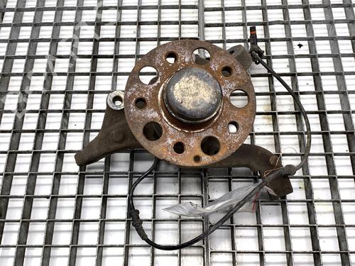 left-front-steering-knuckle-mercedes-benz-e-class-w212-2009-2010-2011-2012-2013-2014-2015-2016-39338422 main image