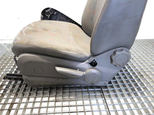 Left front seat VW CRAFTER 30-35 Bus (2E_) 2.5 TDI | BP39346200C15 - Image 5