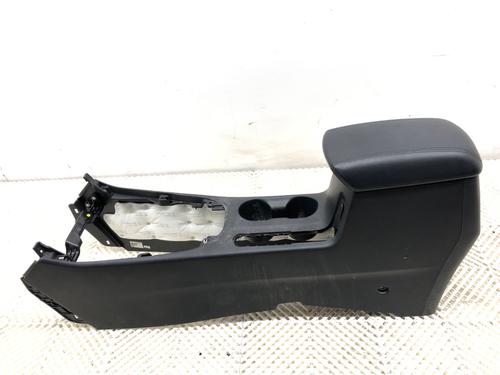 middle-console-kia-carens-iv-2013-39320380 main image