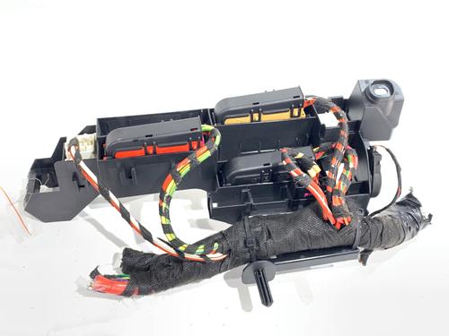 Fuse box AUDI A4 B9 Avant (8W5, 8WD) 2.0 TDI | BP39305791E1 - Image 3