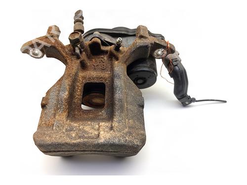 Used Right rear brake caliper Right rear brake caliper TOYOTA YARIS CROSS (MXP_) 1.5 Hybrid (MXPJ10) (92 hp) 39907621 39907621