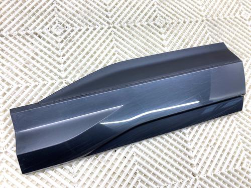 Used Door moulding trim Door moulding trim 39330834 39330834