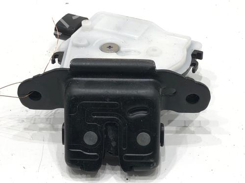 tailgate-lock-toyota-corolla-hatchback-_e21_-_ea1_-_eh1_-2018-39287303 main image