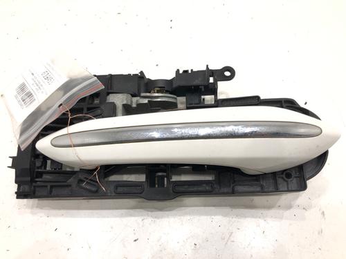 Used Front right exterior door handle Front right exterior door handle BMW 5 (F10) 528 i (245 hp) 39279302 39279302