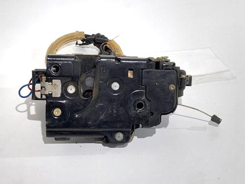 front-right-lock-seat-leon-1m1-1999-2000-2001-2002-2003-2004-2005-2006-39312868 main image